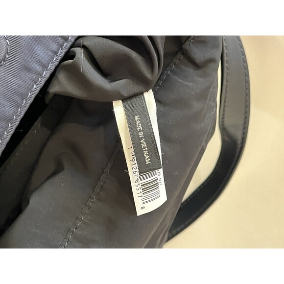 Marc Jacobs Women’s Crossbody Navy Blue Nylon Bag, Magnet Close Zip Pockets - Picture 7 of 12